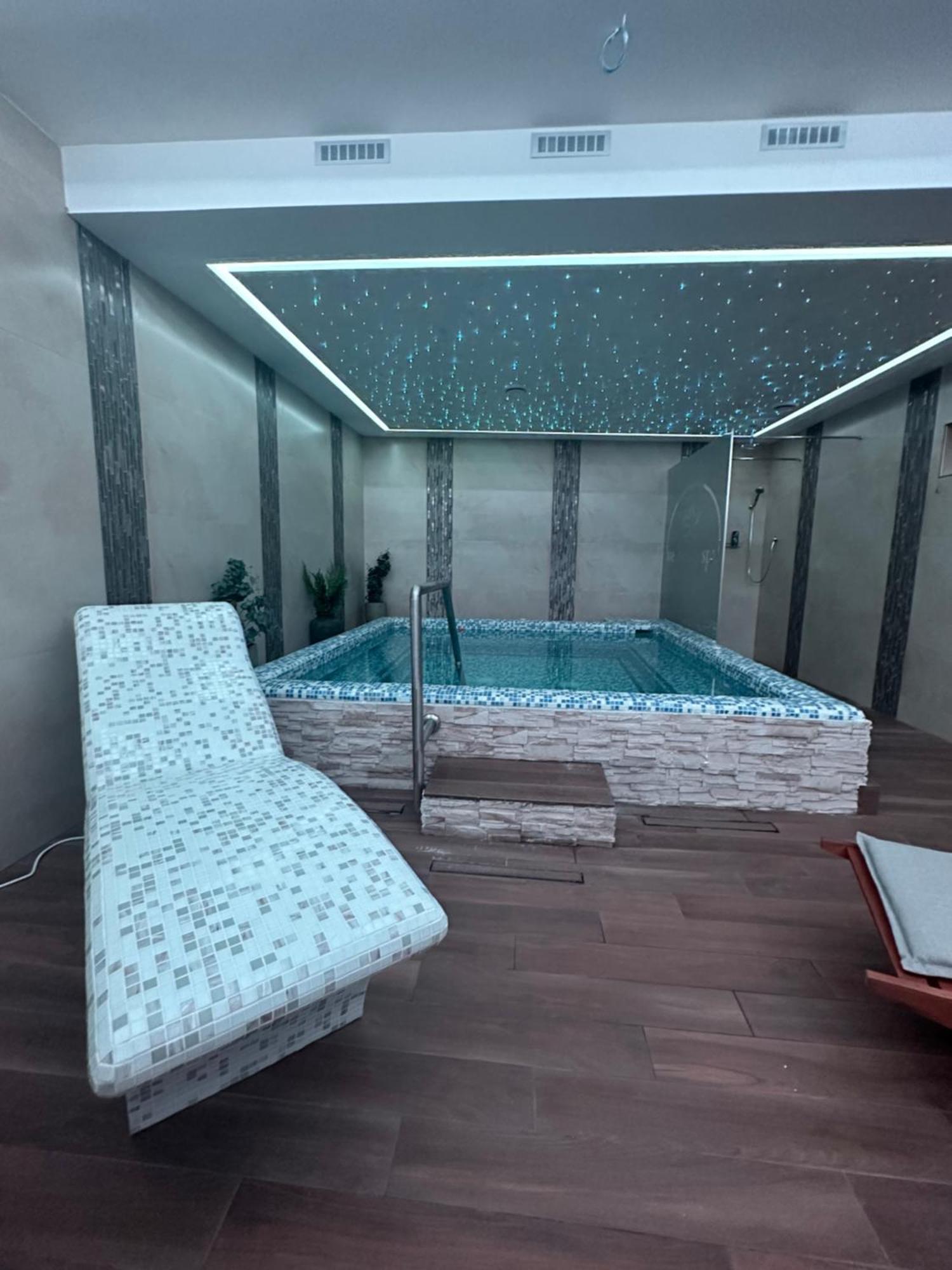Five Apartments Indija Zewnętrze zdjęcie