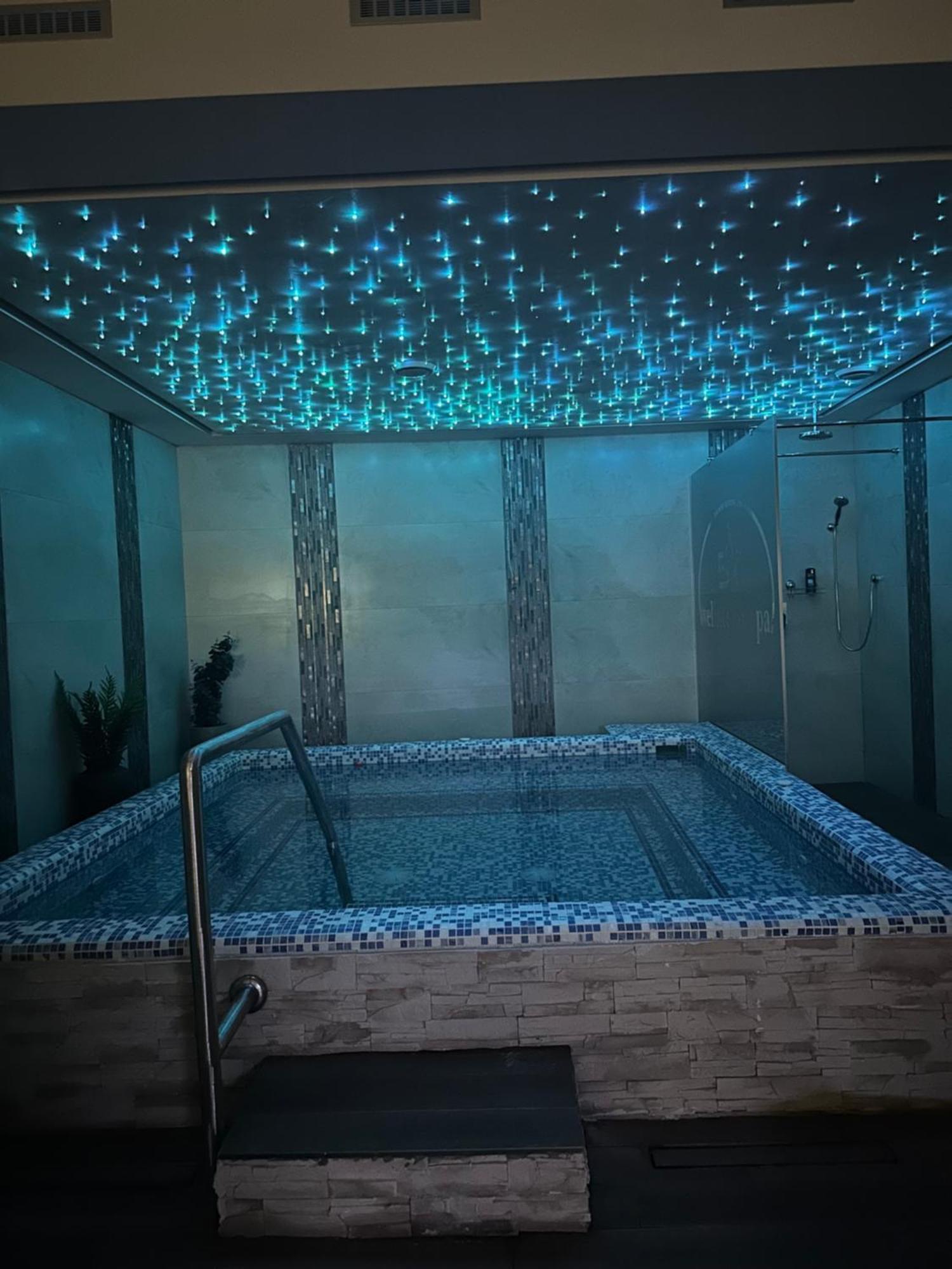 Five Apartments Indija Zewnętrze zdjęcie