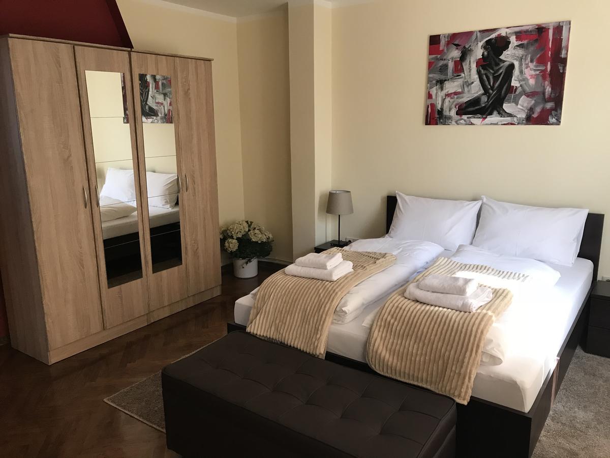 Five Apartments Indija Zewnętrze zdjęcie